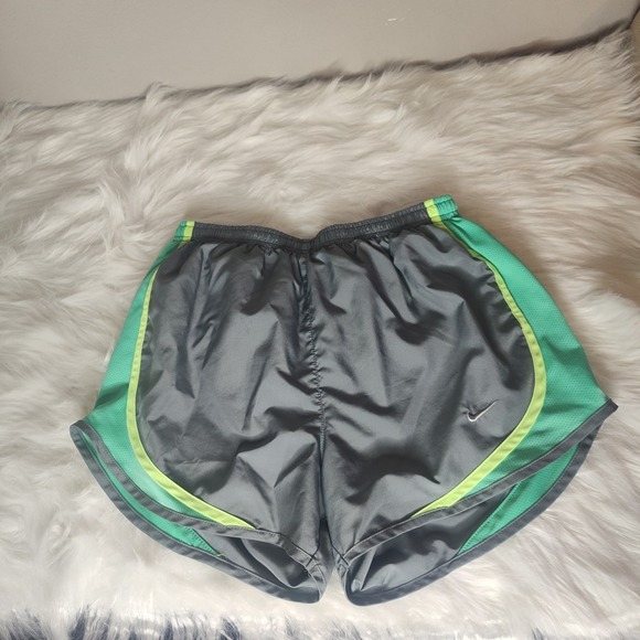 Nike Shorts Womens Small Dri Fit Lined‎ Inside Pocket Logo Teal Lime Grey - Picture 1 of 5